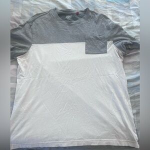Men’s Hudson North Grey and white colorblock pocket tee size Large 100% cotton